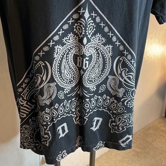 Dyse One Texas Bandana Print Graphic Tee Black Rare Size X-Large EUC - Picture 6 of 7